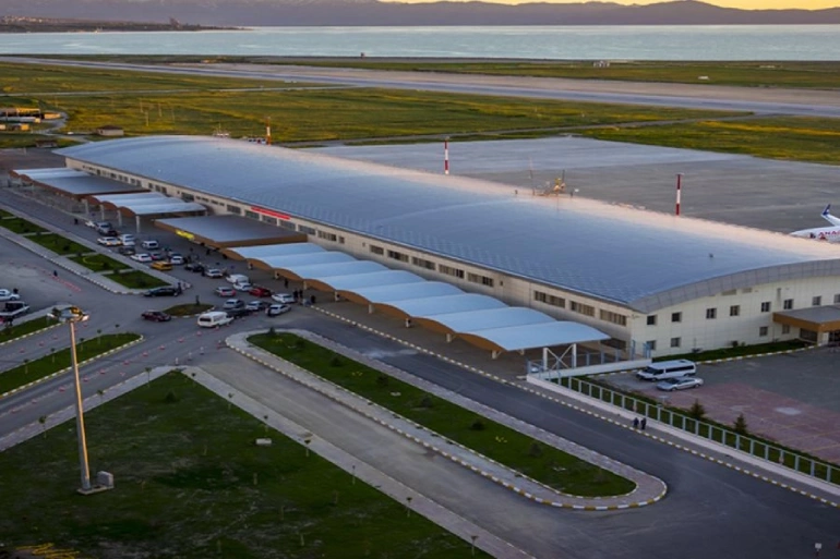 Van Airport