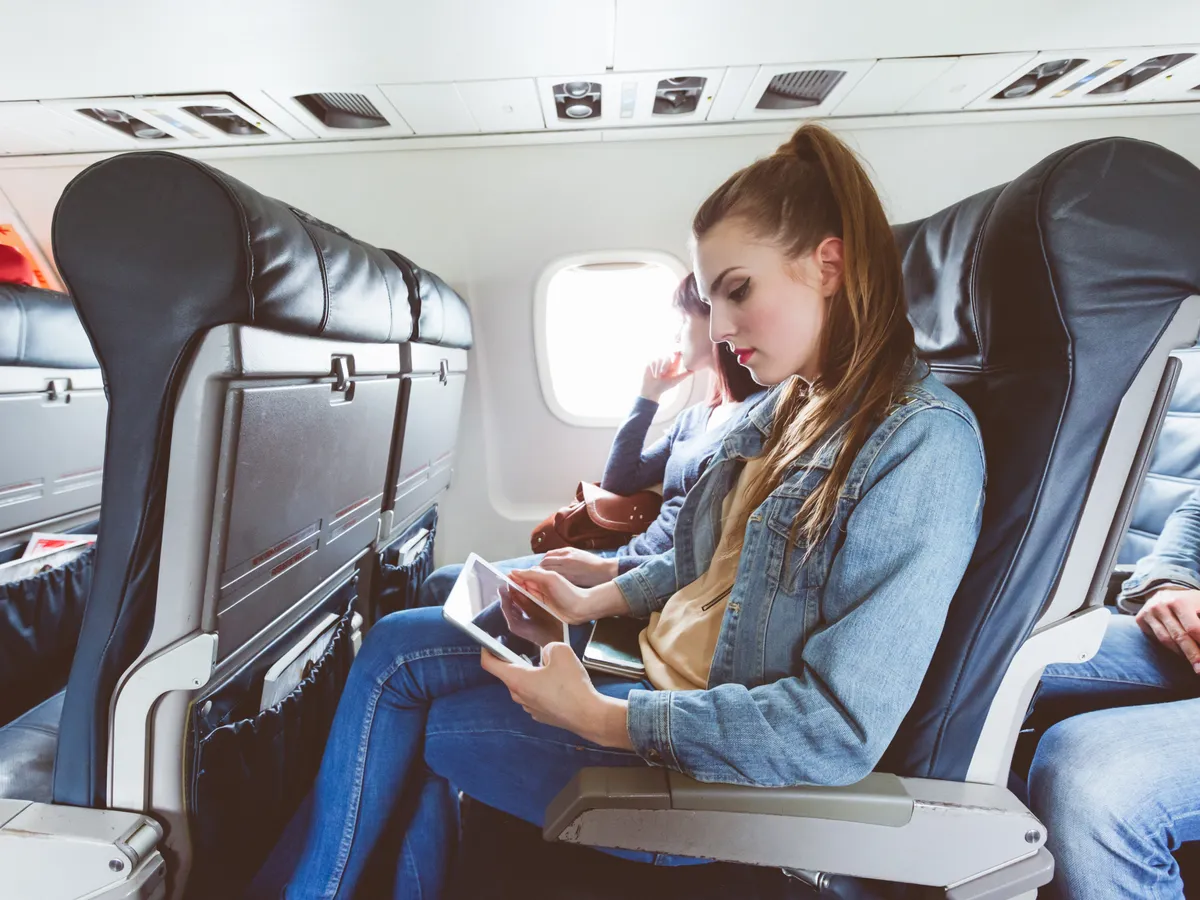 Avoiding inappropriate clothes for flying