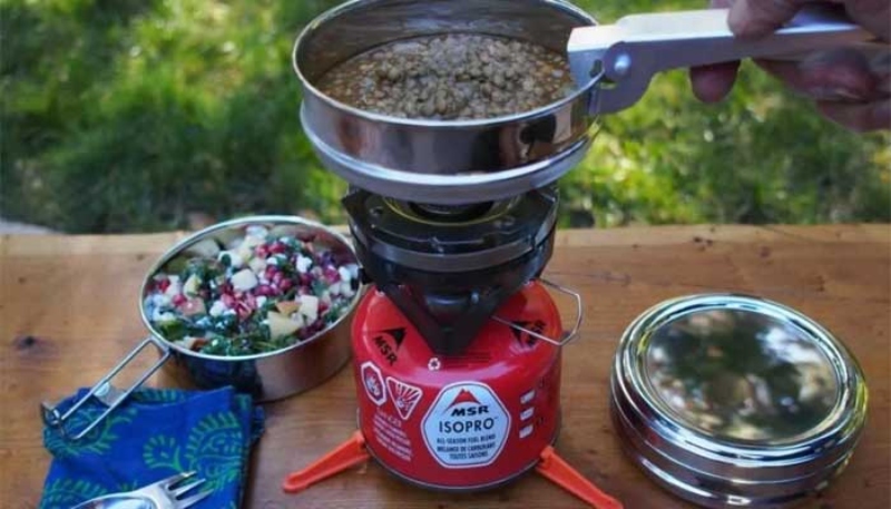 cooking equipme in nature; Photo source: pakhshabdi.com. Photographer: Unknown