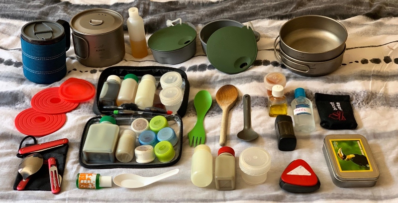 Optimizing and packing cooking equipme for travel; Photo source: clivecatton.co.uk. Photographer: Unknown