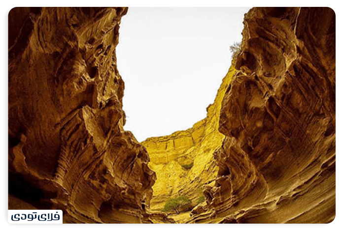 What supplies should we take with us when visiting the Chahkoh gorge?