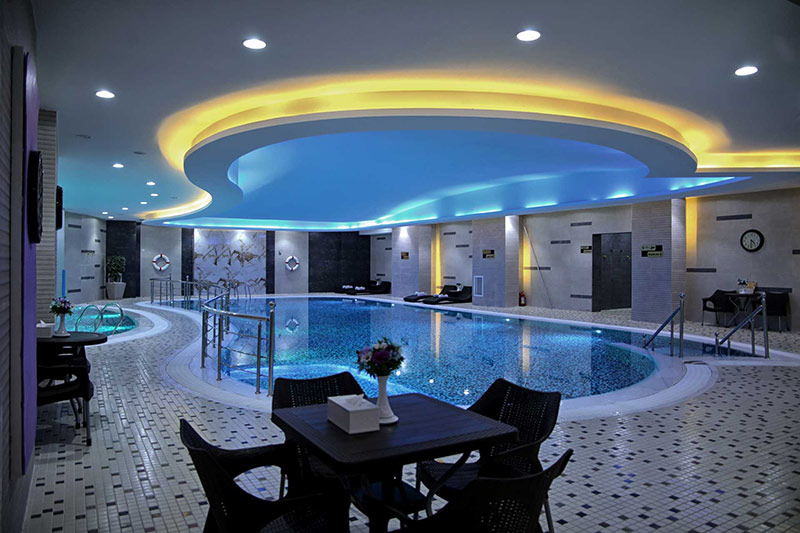 indoor swimming pool of Shayan Kish Hotel; Photo source: Shayan Kish Hotel website; Photographer: Unknown