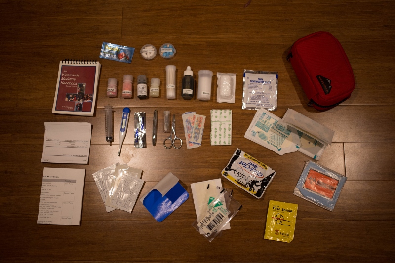 first aid kit items; Photo source: hikingwithcamera.com. Photographer: Unknown