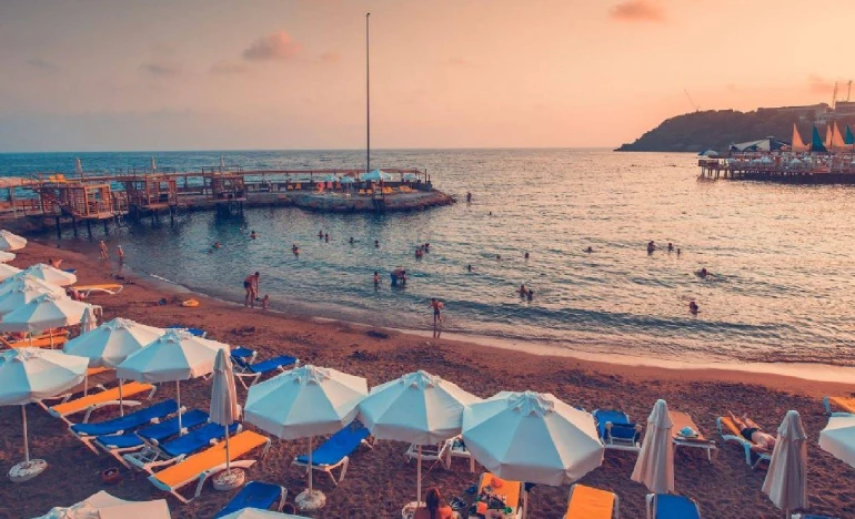 Portakal Beach