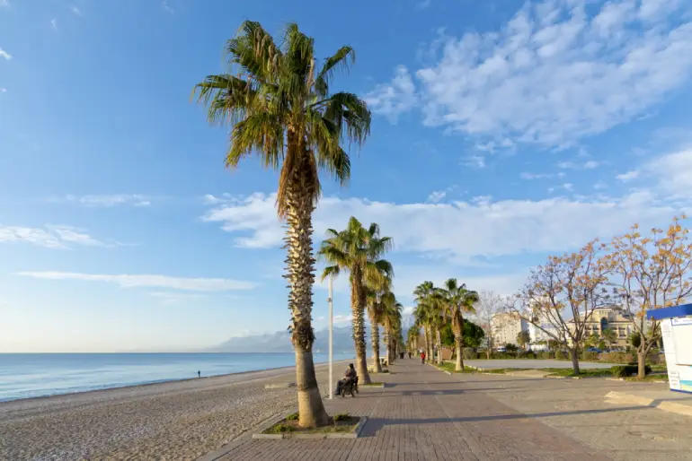   Konyaaltı Beach