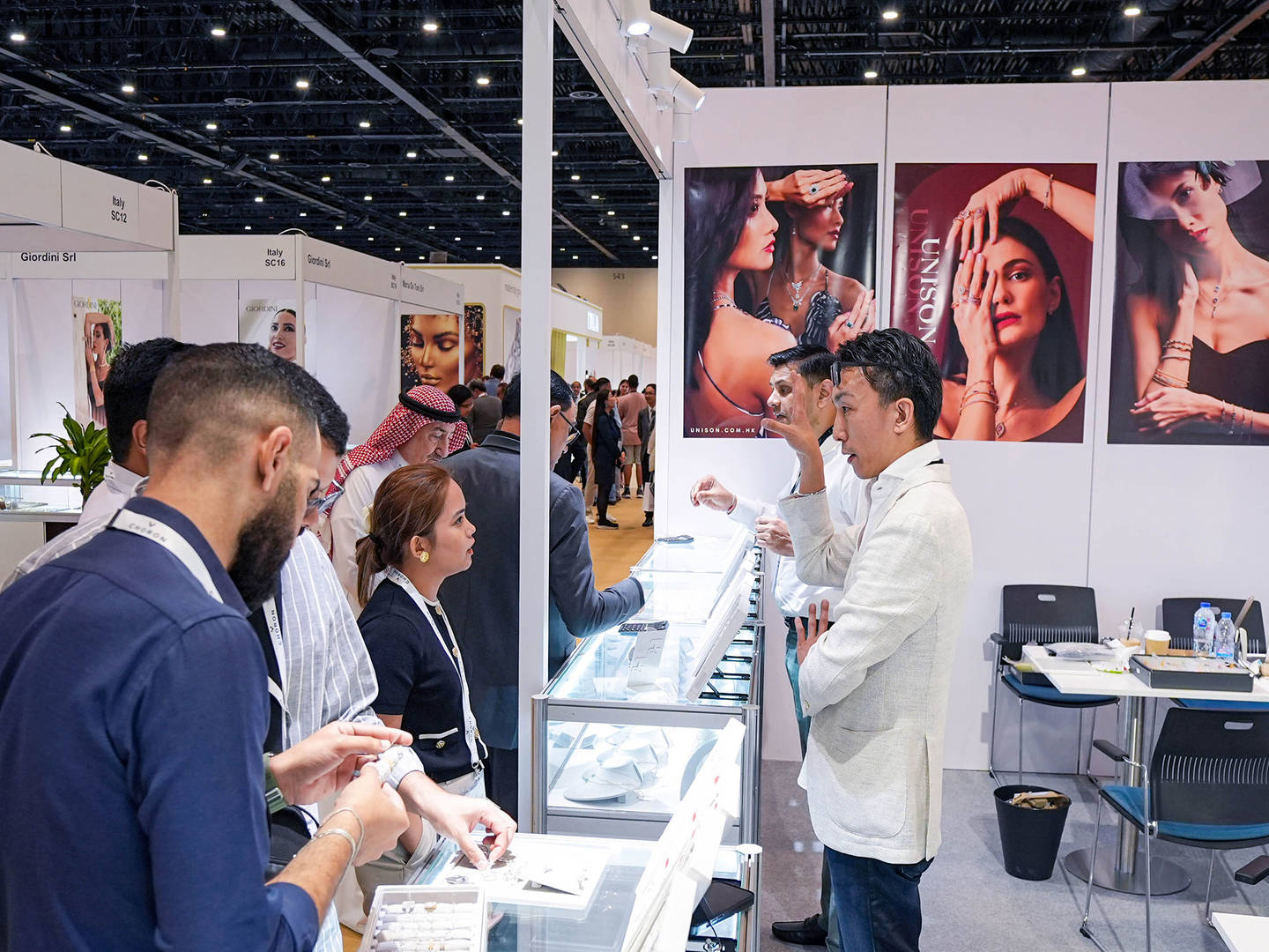 Dubai jewelry exhibition