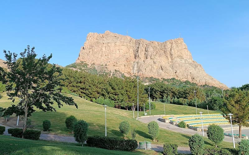 Nature of Safa Mouain Park, photo source: Google Map, photographer: Mohammad Abbas Rezaei 