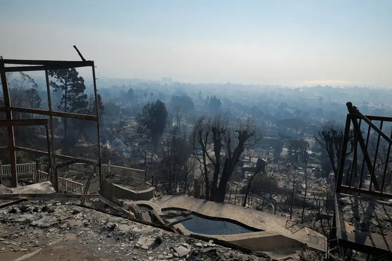 Bur villas in Los Angeles; Photo source: Reuters; Photographer: Mike Blake
