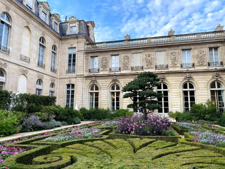 Elysee Palace Garden