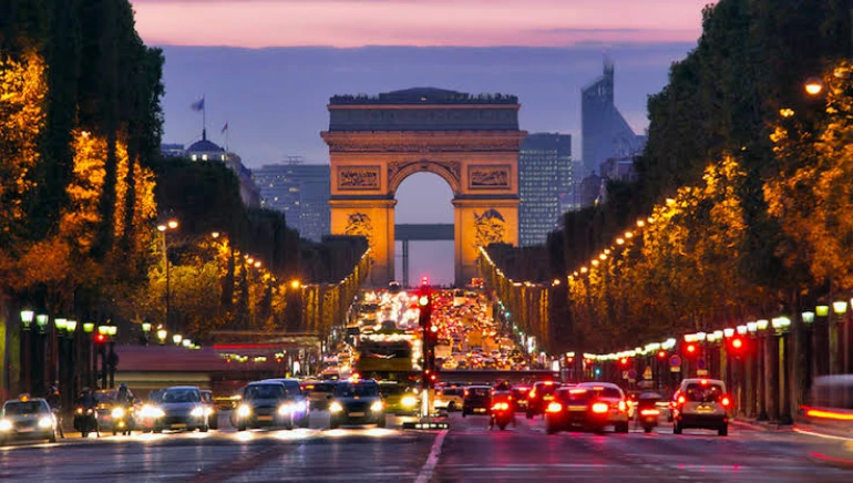 Champs-Elysées St