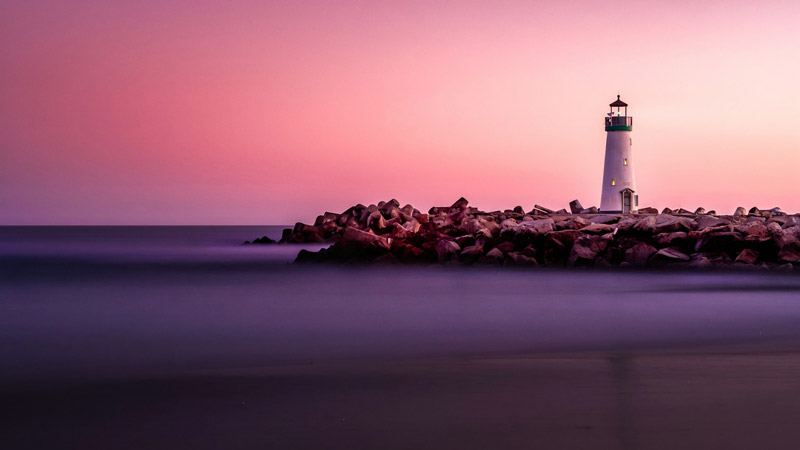 Saa Cruz Lighthouse; Photo source: Anpaslash; Photographer: Everaldo Coelho