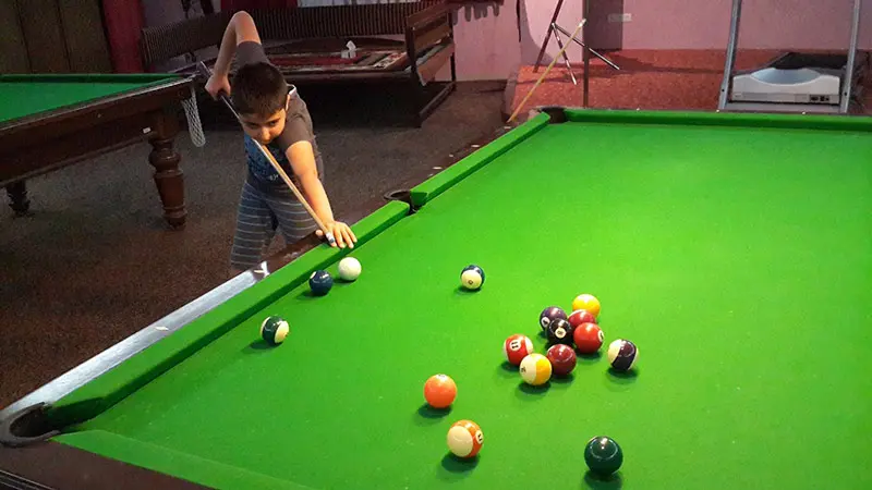 Billiard Hall of Arin Kish Hotel; Photo source: Google Map; Photographer: Mohammad Nakooi
