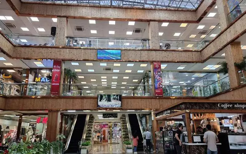 The ierior of Ramsar Ramsar Mall, photo source: Google Map, photographer: Mahshid Far