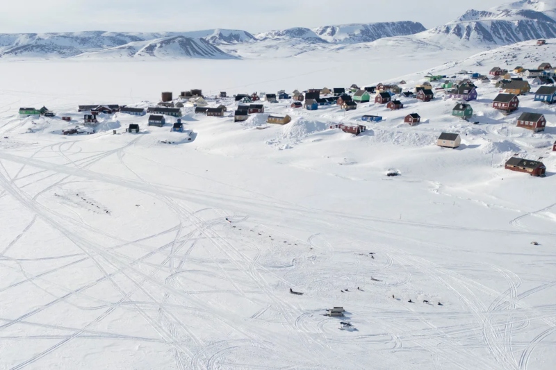 Colorful houses in Greenland; Photo source: edition.cnn.com. Photographer: Unknown