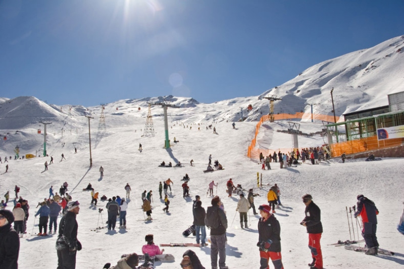 Tourists on the Koohrang ski resort; Photo Source: Javanonline.ir. Photographer: Unknown