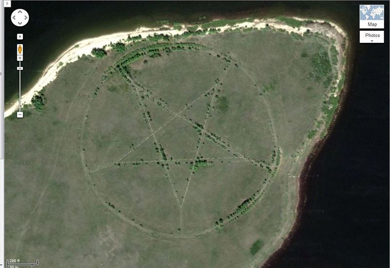 Five-poied star in Kazakhstan, photo source: Google Earth, photographer: unknown