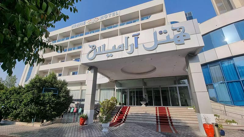 Erance to Aramis Kish Hotel; Photo Source: kishtafrihat.ir; Photographer: Unknown