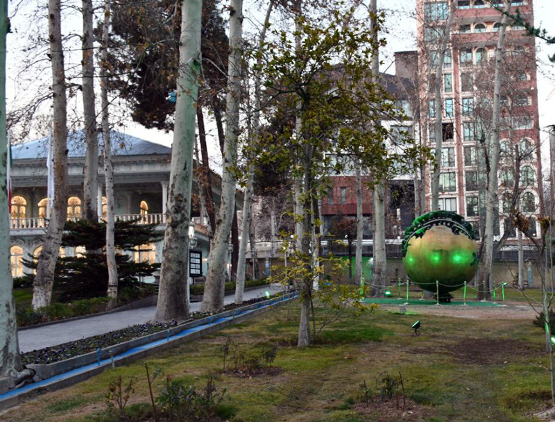 Pomodoro Ball in the Museum of Time