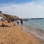 Tourists on the beach of Remihar Bushehr, photo source: Google Map, photographer: Ali Mozheri