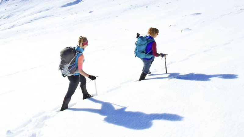 Women's mouaineering backpacks. Source: LiveFortheoutdoors.com website; Photographer: Unknown