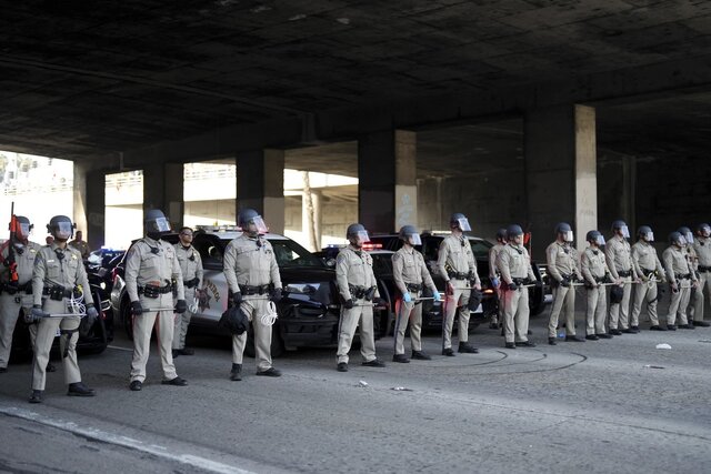 Widespread march of protesters in the US against the dismissal of immigras