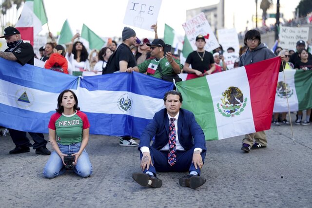 Widespread march of protesters in the US against the dismissal of immigras