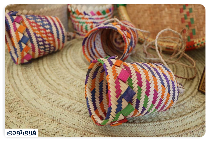 Handicrafts and souvenirs