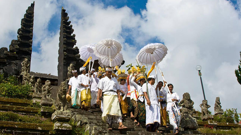 Bali occasion: Odalan (Odalan)