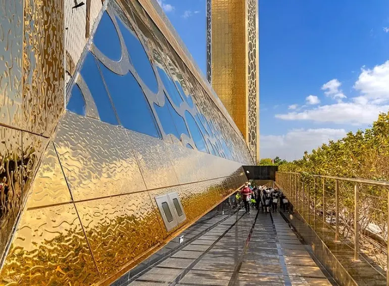 Dubai frame