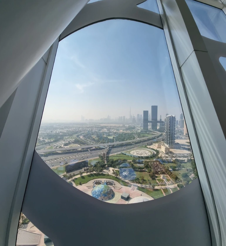Dubai frame