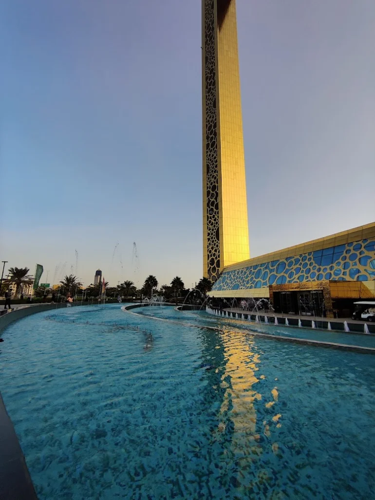 Dubai frame
