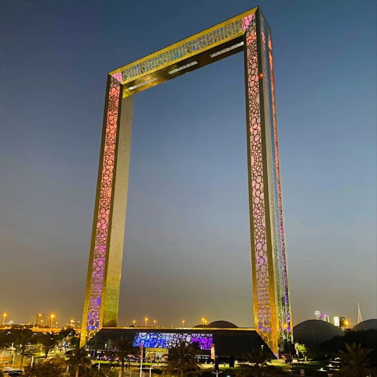 Dubai frame
