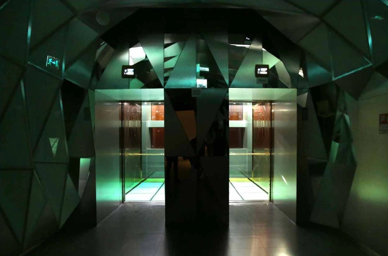 Elevator