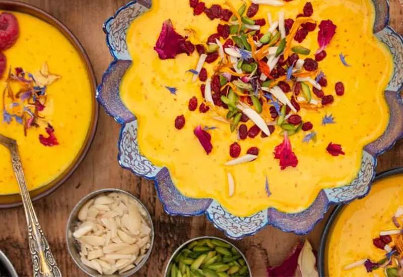 Esfahani yogurt stew with slices and barberry, Photo Source: Igotitfrommymama, Photographer: Unknown