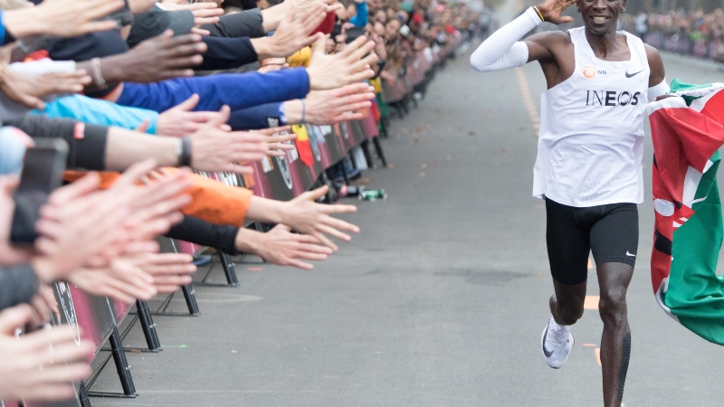 Eloud Kipchougu Runner Marathon; Photo Source: Eurosport.co.uk site. Photographer: Unknown
