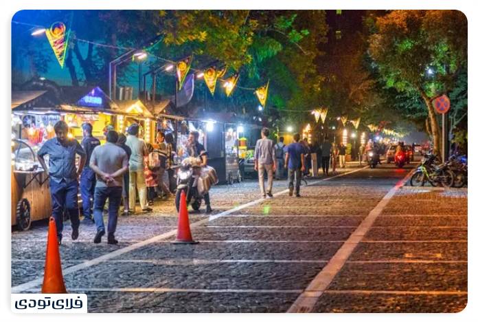 Si Tir Street