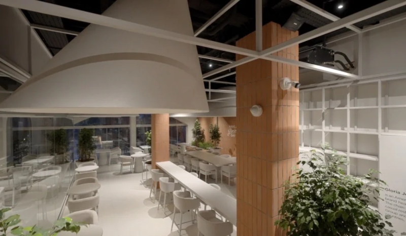 The modern atmosphere of the Cafe Gloria Jeans; Photo Source: Memarnews.com. Photographer: Unknown