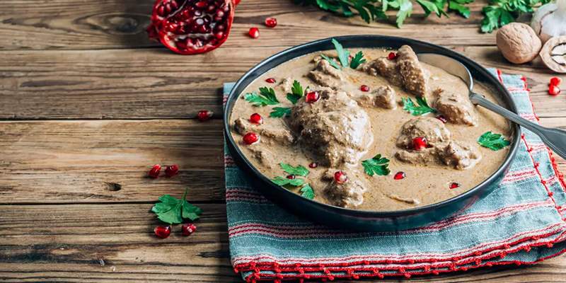 Satsavi with Pomegranate Seed Decoration, Photo Source: Radiocafe.ge, Photographer: Unknown