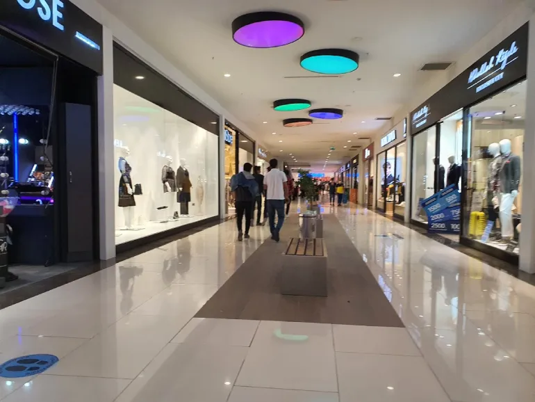 Aydin Prihan Shopping Ceer