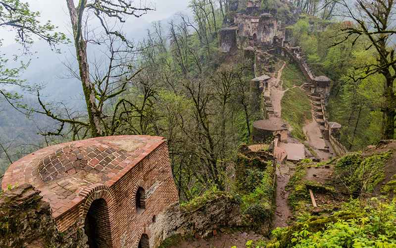 River Castle in May, Photo Source: Visitworldheritage.com, Photographer: Matyas Rehak