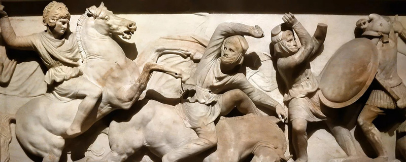 The promine role of the Macedonian soldiers' war with Iranian soldiers; Photo Source: Peter Sommer Travels, Photographer: Unknown