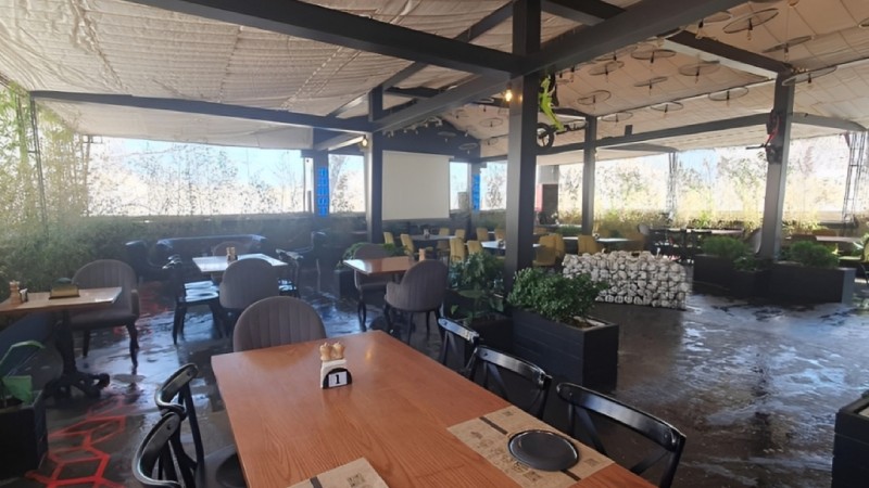 Tehran Bisikol Restaura Cafe. Source: Balad.ir website; Photographer: Unknown