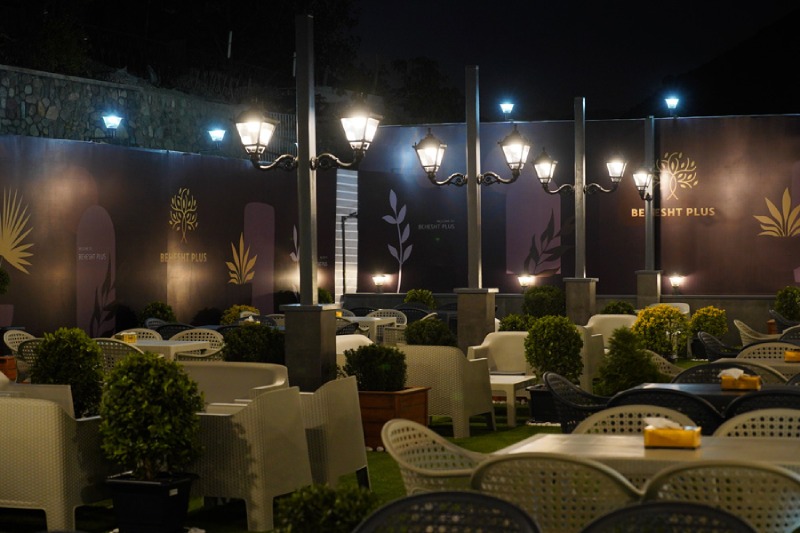 Ruff Garden Restaura Paradise Paradise Restaura at night. Source: Cafegarditehran.com Website; Photographer: Unknown