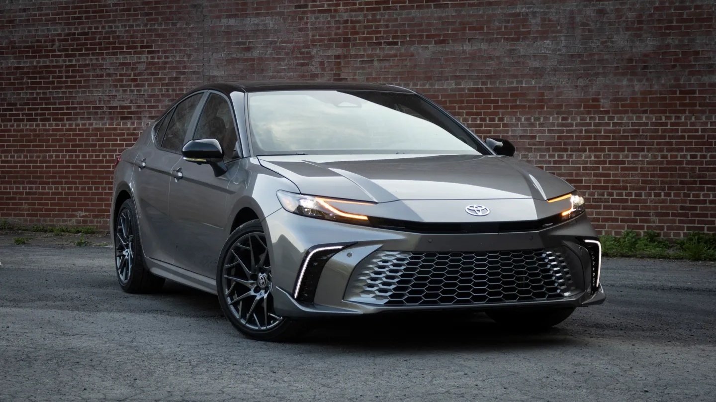 Exterior-20125-Camry