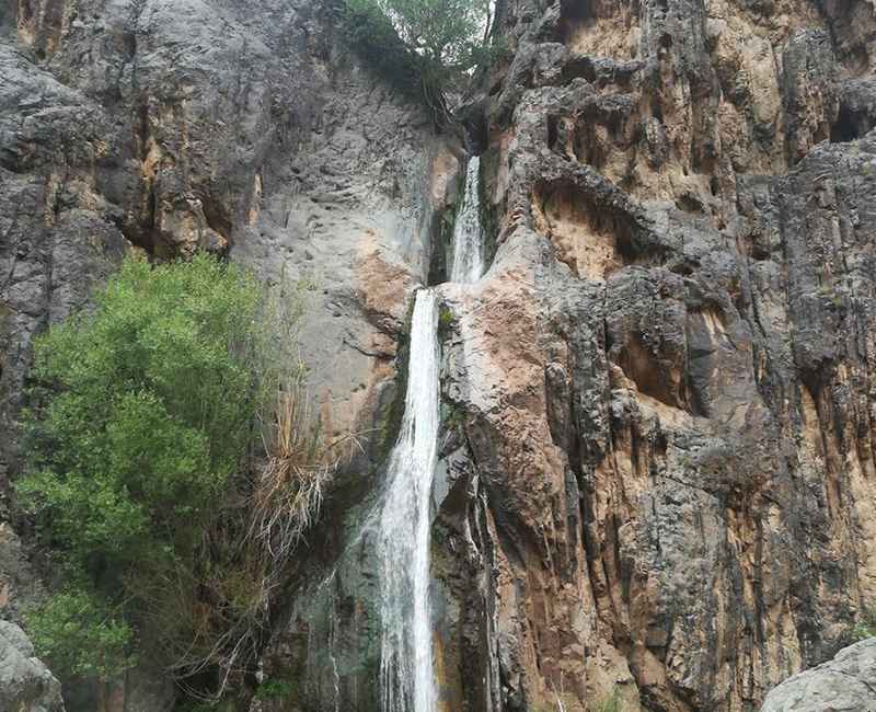Tama Falls Height, Photo Source: Wikiloc.com, Photographer: Mouainist