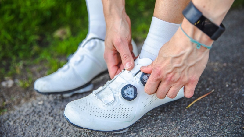 Lightweight shoes to travel; Photo Source: CyCloringweekly.com. Photographer: Unknown