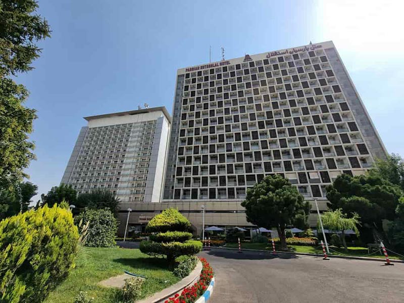 Parsian Esteghlal Hotel erance; Photo Source: Google Map; Photographer: Unknown