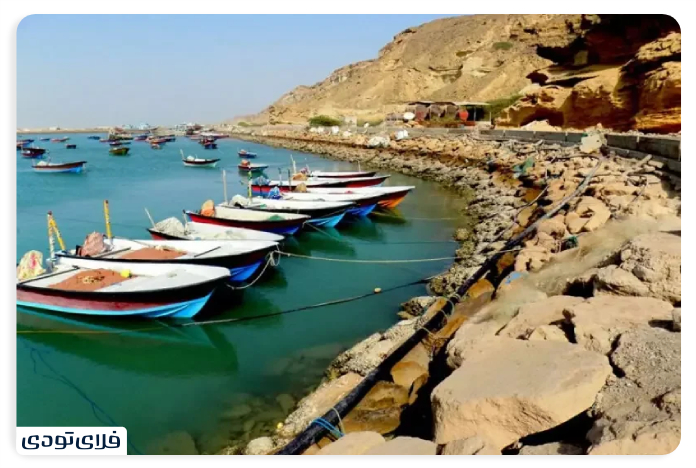 Where is Makran's beaches?