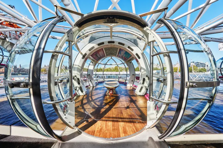 Making London Eye Cabs
