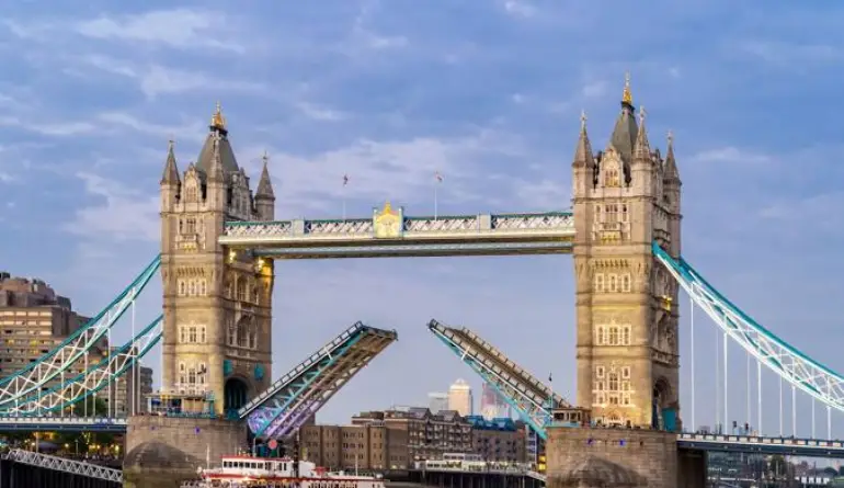 Tower Bridge